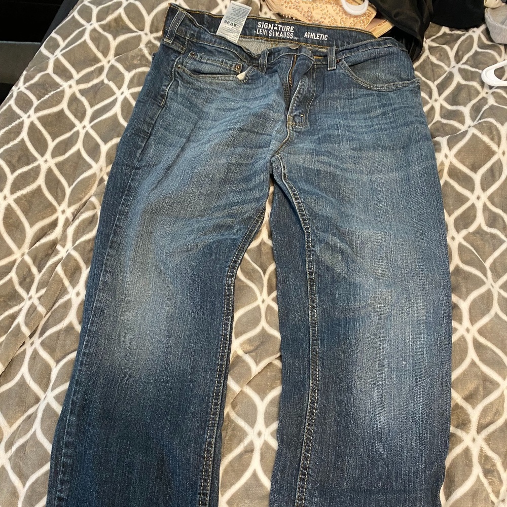 Men's Levi Jeans